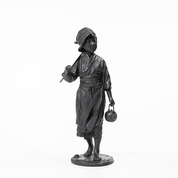 A large Japanese bronze okimono, early 1900s.