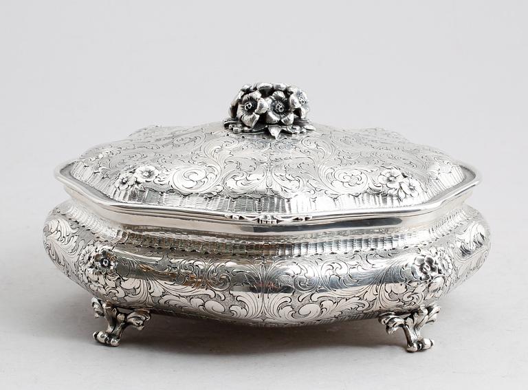 SKRIN, silver, import, märkt Juvel-Sjögren, 1939. Vikt ca 920 gram.