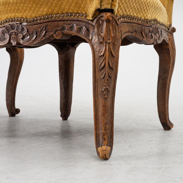 A pair of chairs, Louis XV, France, 18th century.