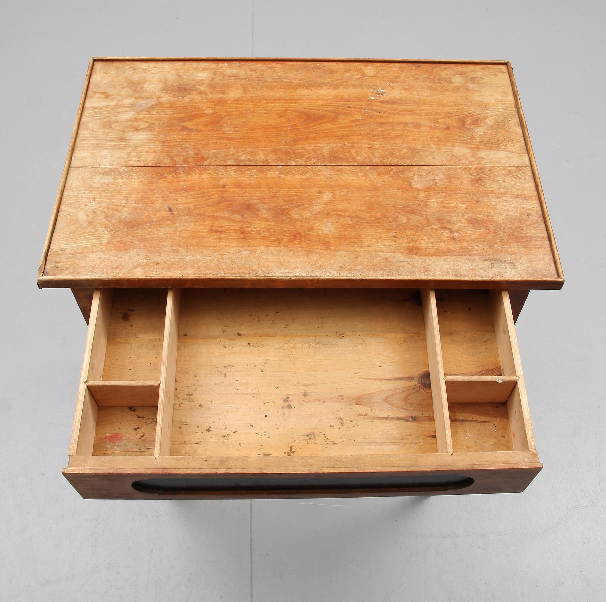 DAMARBETSBORD, gustaviansk stil, 1800-tal.