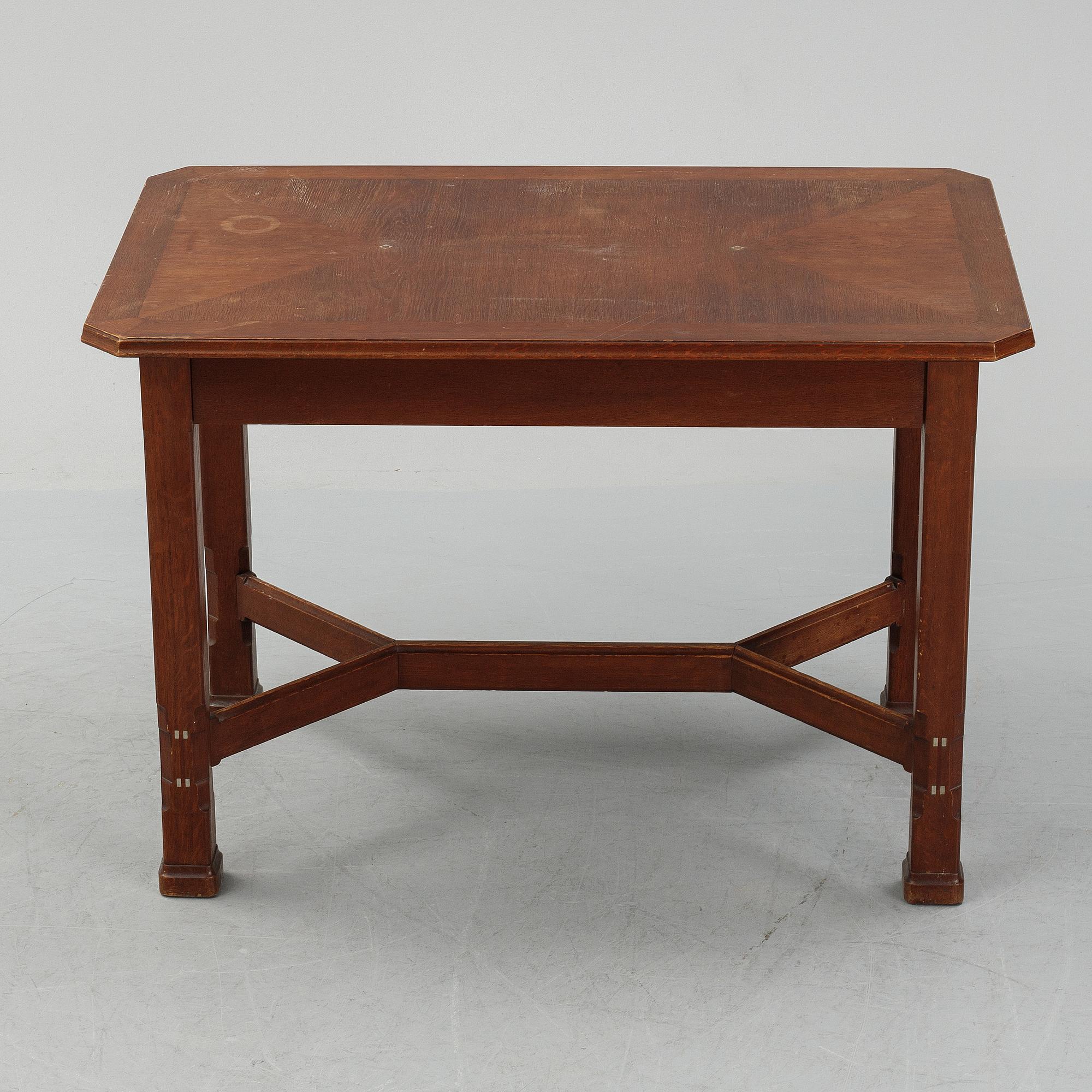 Nordiska Kompaniet, an oak Art Nouveau table, 1916.