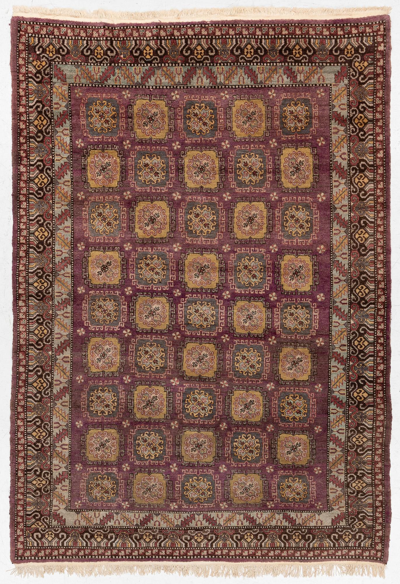 A semi-antique carpet, probably Samarkand, c. 264 x 184 cm.