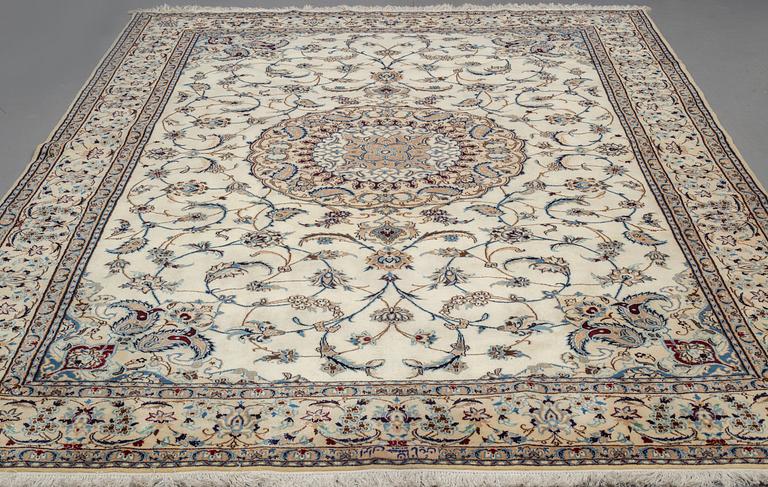 A carpet, Nain 9LAA, ca 345 x 249 cm.