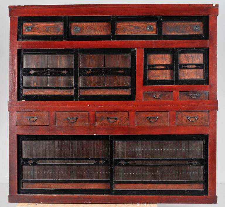 SKÅP, Japan, 1900-talets första del.