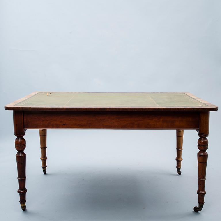 SKRIVBORD, England 1800-talets slut.