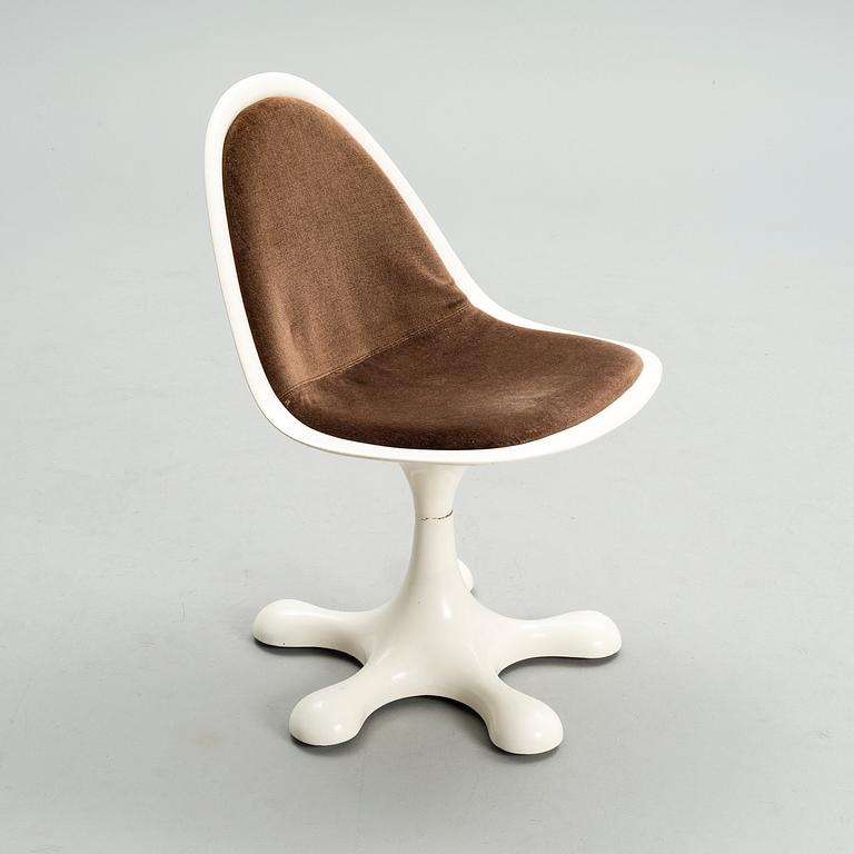 A CHAIR BY EERO AARNIO, "Orion", manufacturer Asko 1960s.