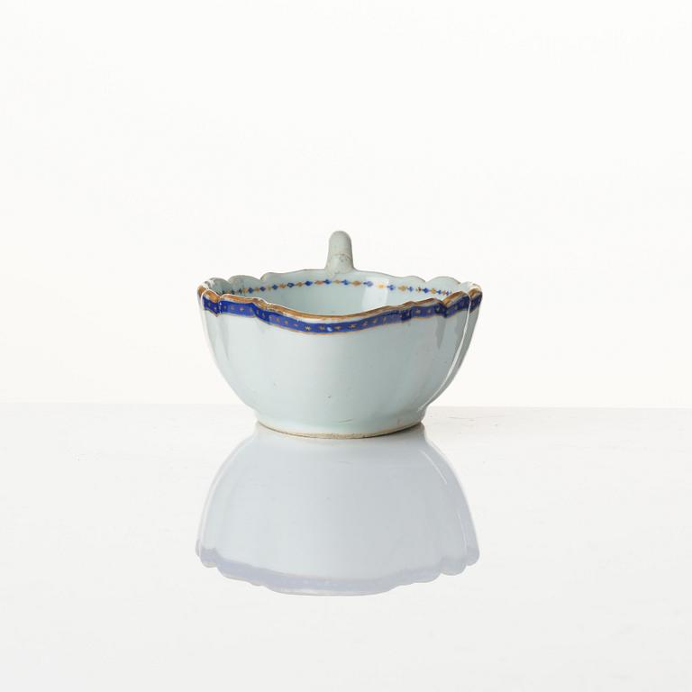 A 'Chinese Export' service, Qing dynasty, Jiaqing (1796-1820). (10 pieces).
