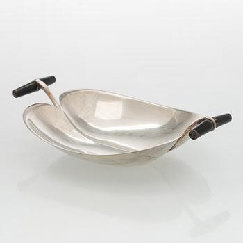 Tapio Wirkkala, A "TW 58" silver dish, Kultakeskus, Hämeenlinna, Finland 1958.