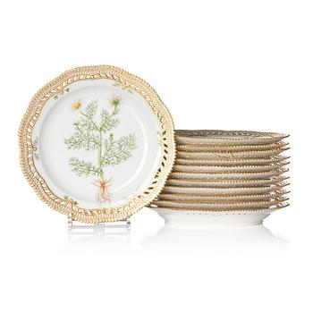 431. A set of 12 Royal Copenhagen 'Flora Danica' plates, Denmark, 20th Century.