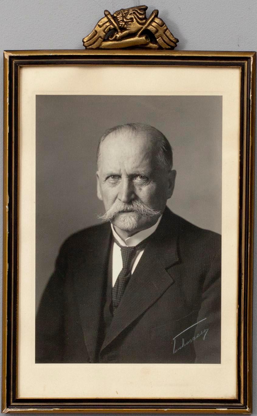 FOTOGRAFIER, 6 st, Finlands Presidenter 1919-1956,  sign. bl. a. Ateljé Apollo, Ateljé Tenhovaara.