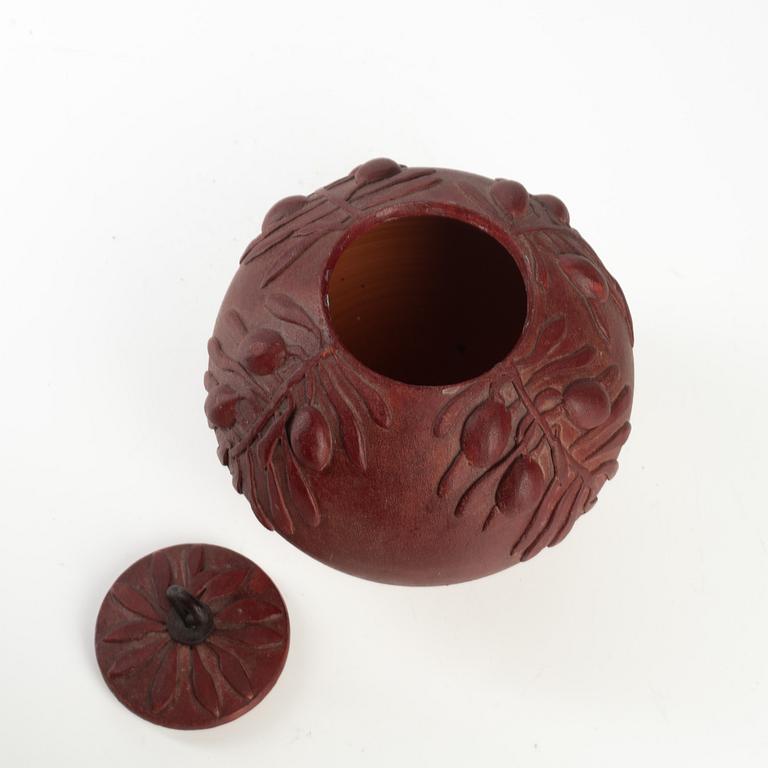 Anja Notini, an urn with cover, own workshop, Saltsjö-Boo.