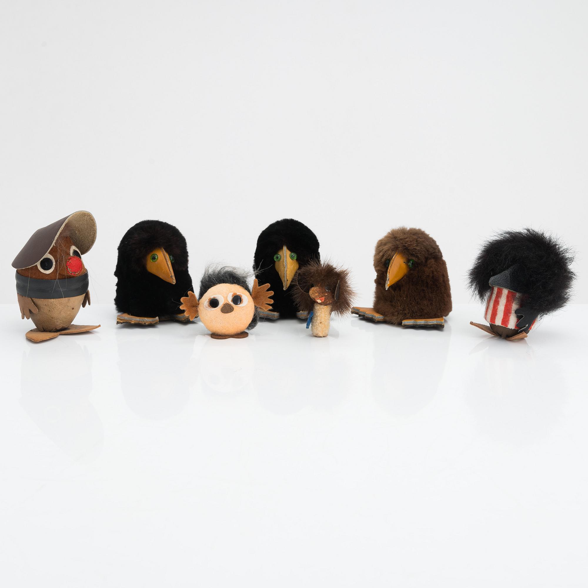 Helena Kuuskoski, Atelier Fauni,figuureja, 7 kpl, Suomi, 1960-70-luvulta.