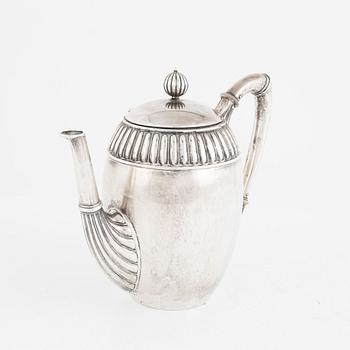 Kaffekanna, silver, Gustaf Möllenborg, Stockholm 1889.