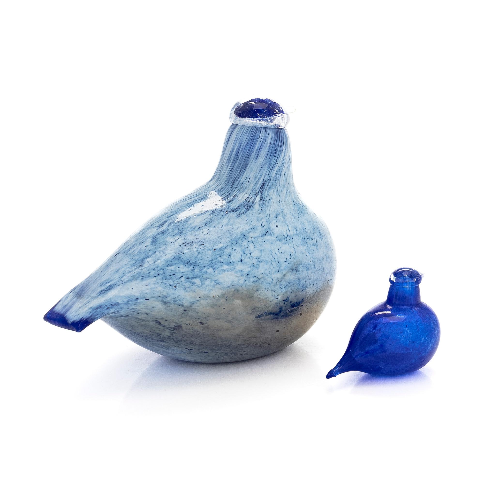 Oiva Toikka, Two glass birds, a Nokia Collection bird, and a blue Golden Crested Kinglet, both signed, 1980s.