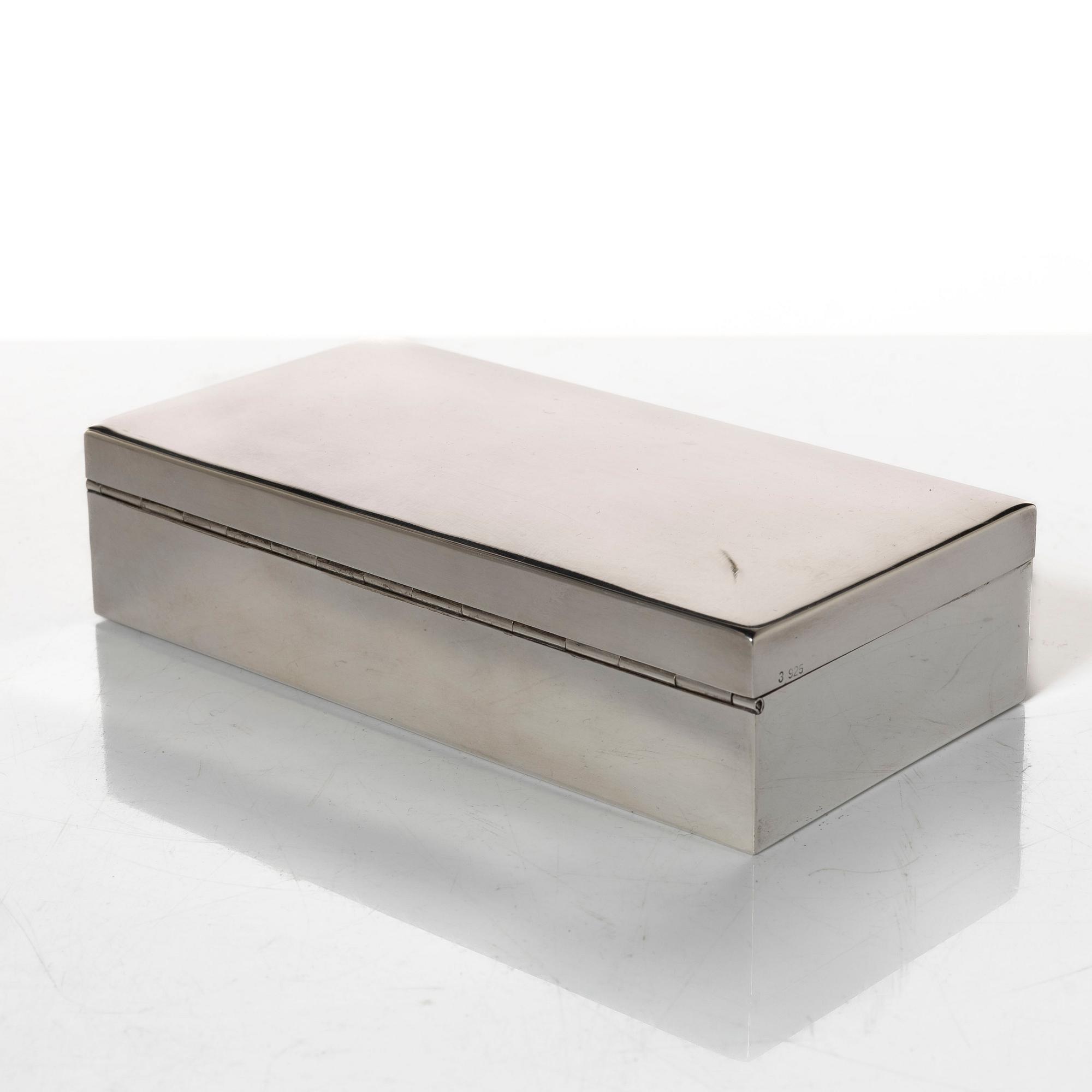 A German 20th century sterling silver cigarr case, mark of Otto Wolter, Company Schwabisch - Gmund (1875-1991).