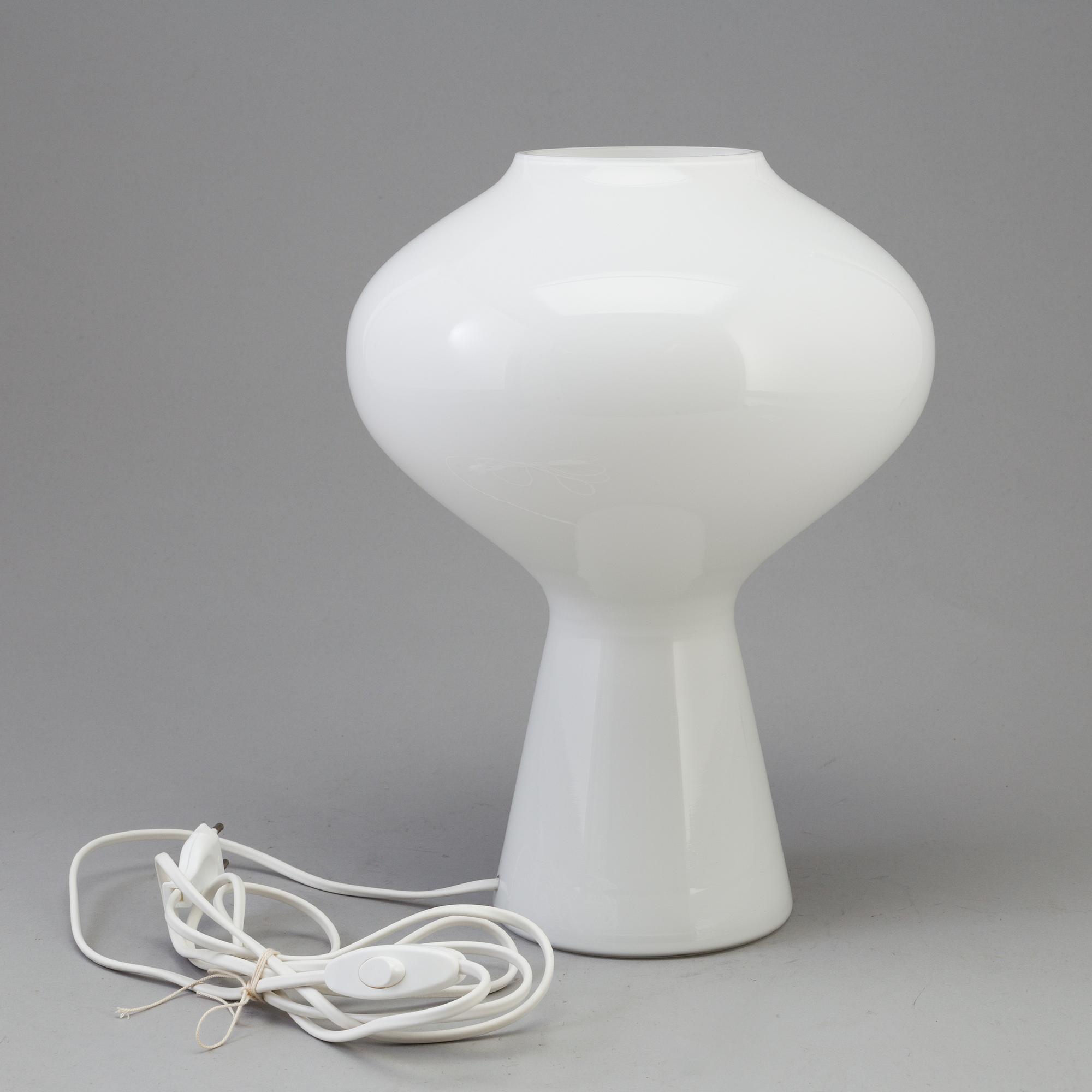 A 'Zaffiro Fungo" glass table light by Massimo Vignelli/Paulo Venini, Italy.