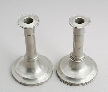 LJUSSTAKAR, 2 st, snarlika, tenn, Adolph Helledaij, Jönköping 1796/1799.