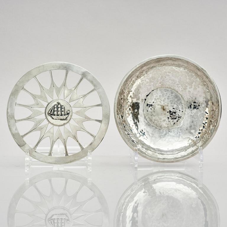 Carl Fredrik Carlman, a sterling silver ashtray, designed by Sven Carlman, Stockholm, Sweden 1955.