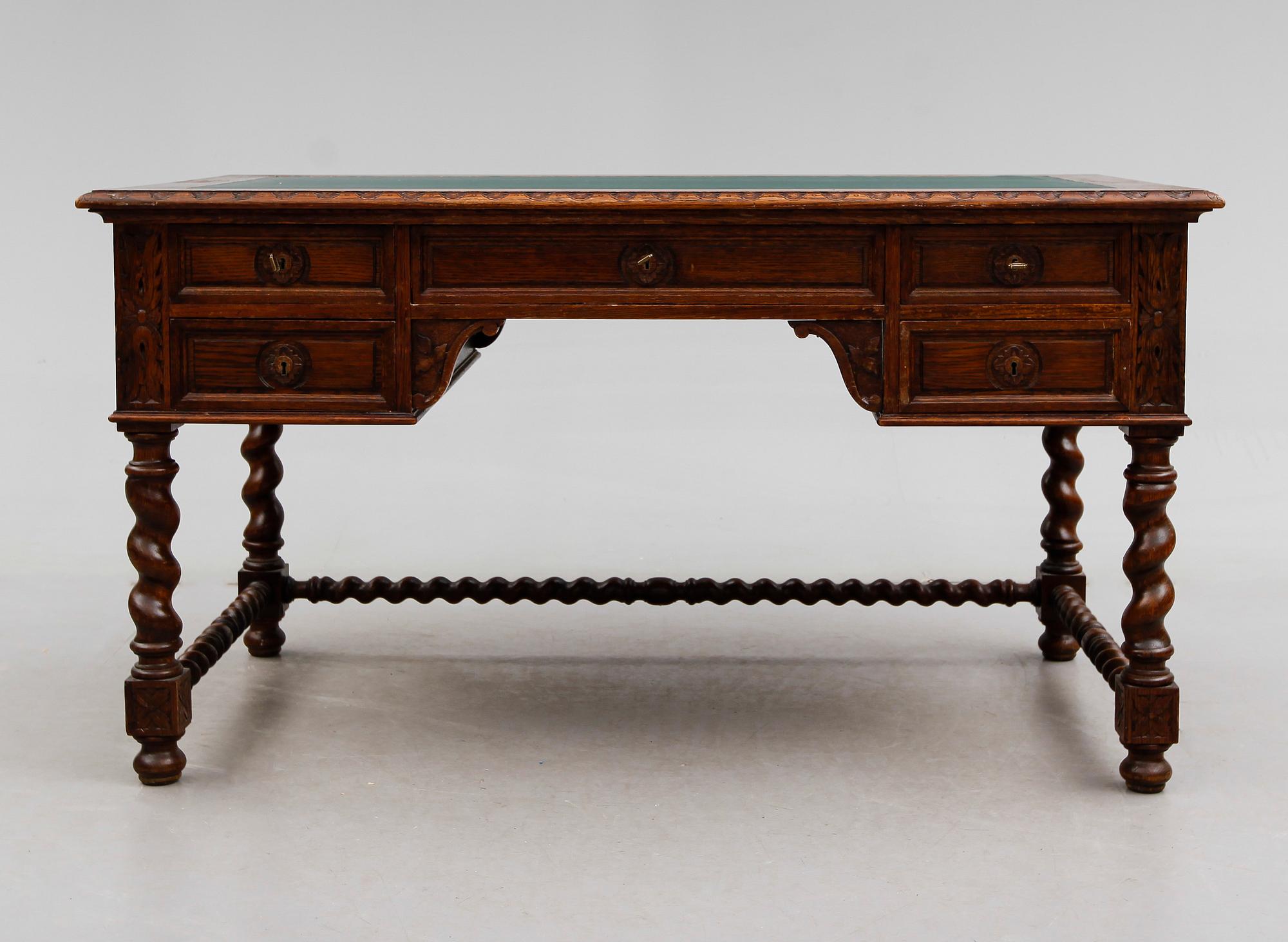 SKRIVBORD, ek, barockstil, 1900-talets första hälft.