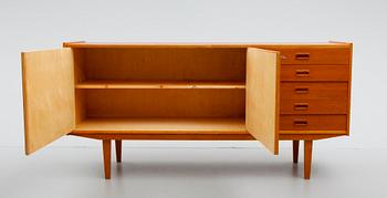 SIDEBOARD, 1900-talets mitt/andra hälft.