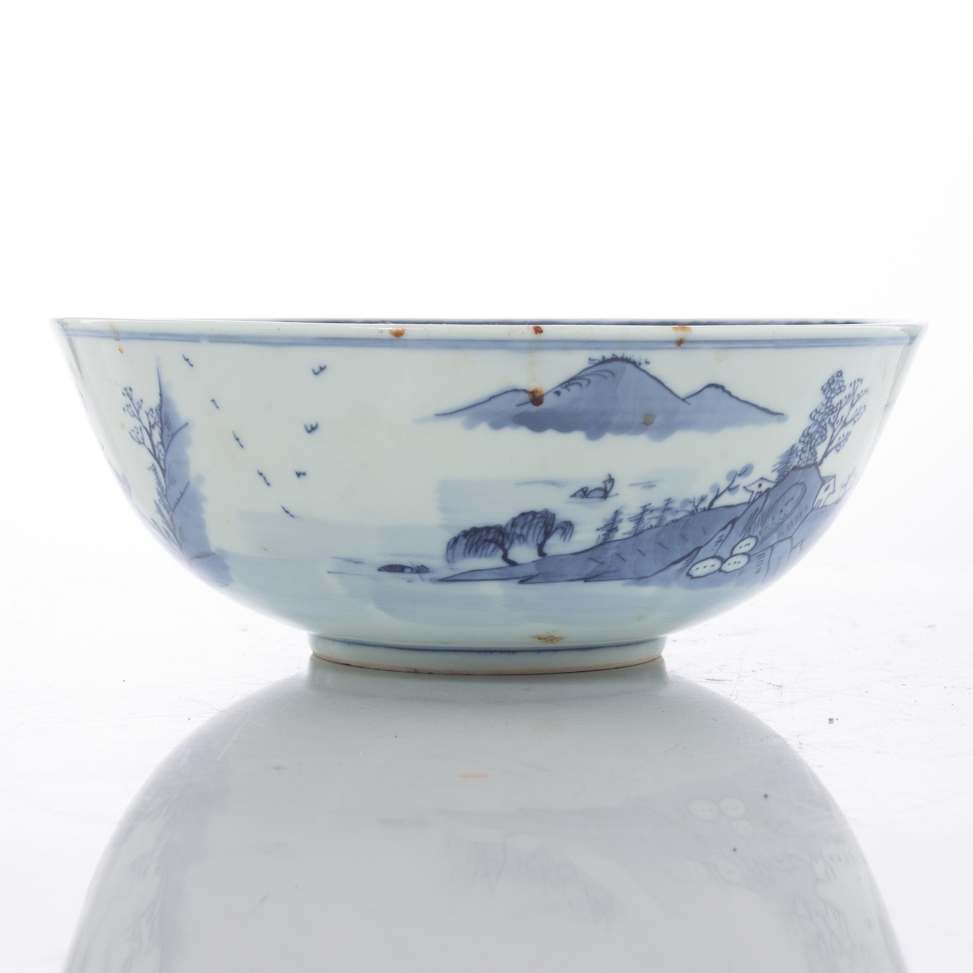 A blue and white porcelain bowl, China, Jiaqing (1796-1820).