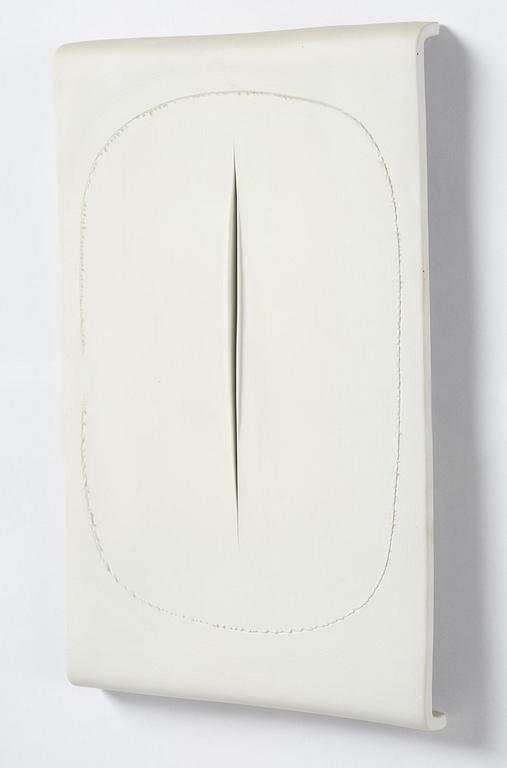 Lucio Fontana, ”Concetto Spaziale Taglio”.