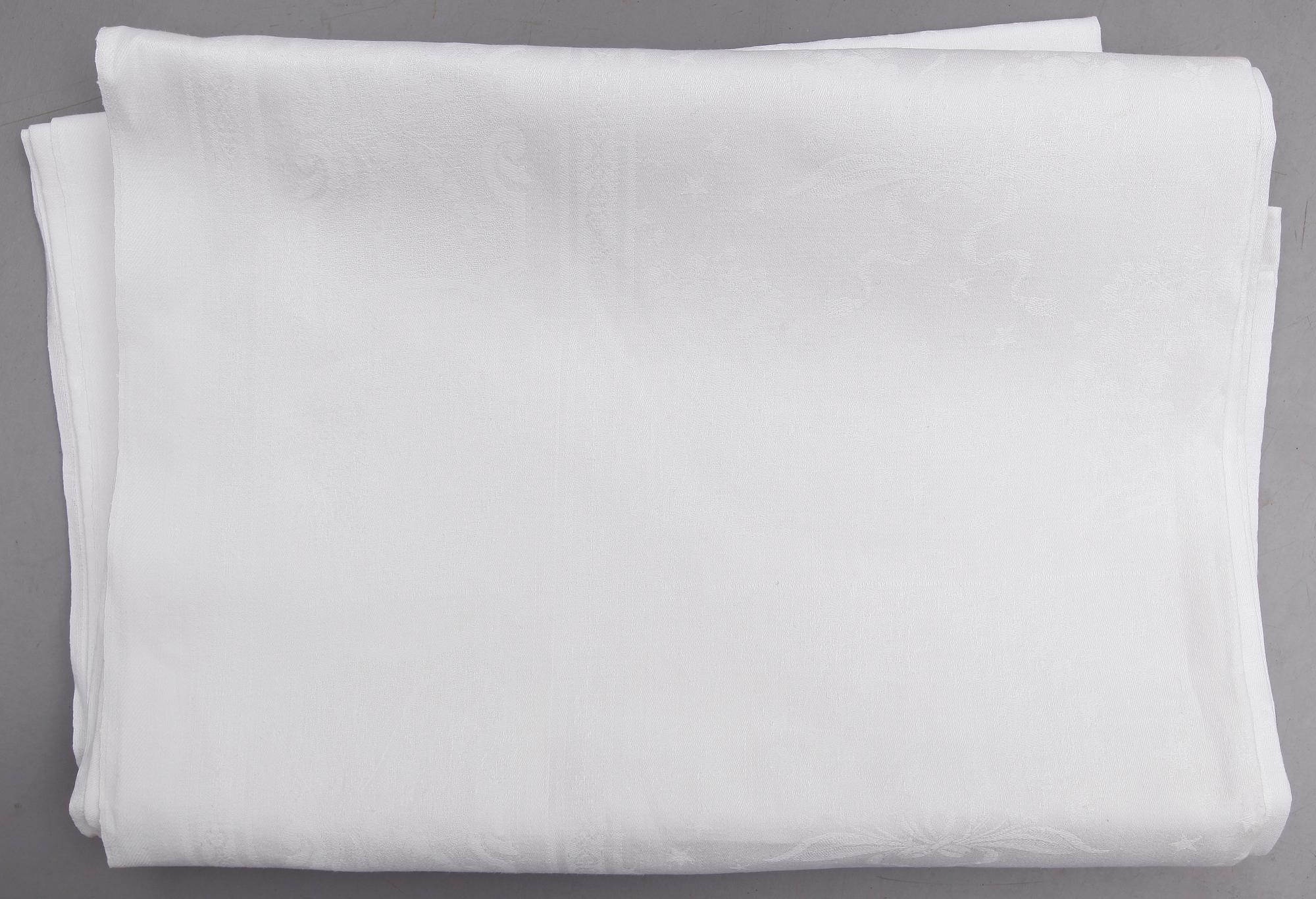 DUK, linnedamast, 1900-tal. Ca 250 x 175 cm.