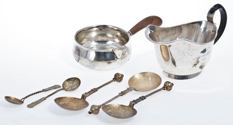 SÅSKÅLAR 2 st SAMT SKEDAR 5 st, silver, bla CC Hermann. Danmark 1900-tal.