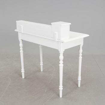 DAMSKRIVBORD, 1900-talets första hälft.