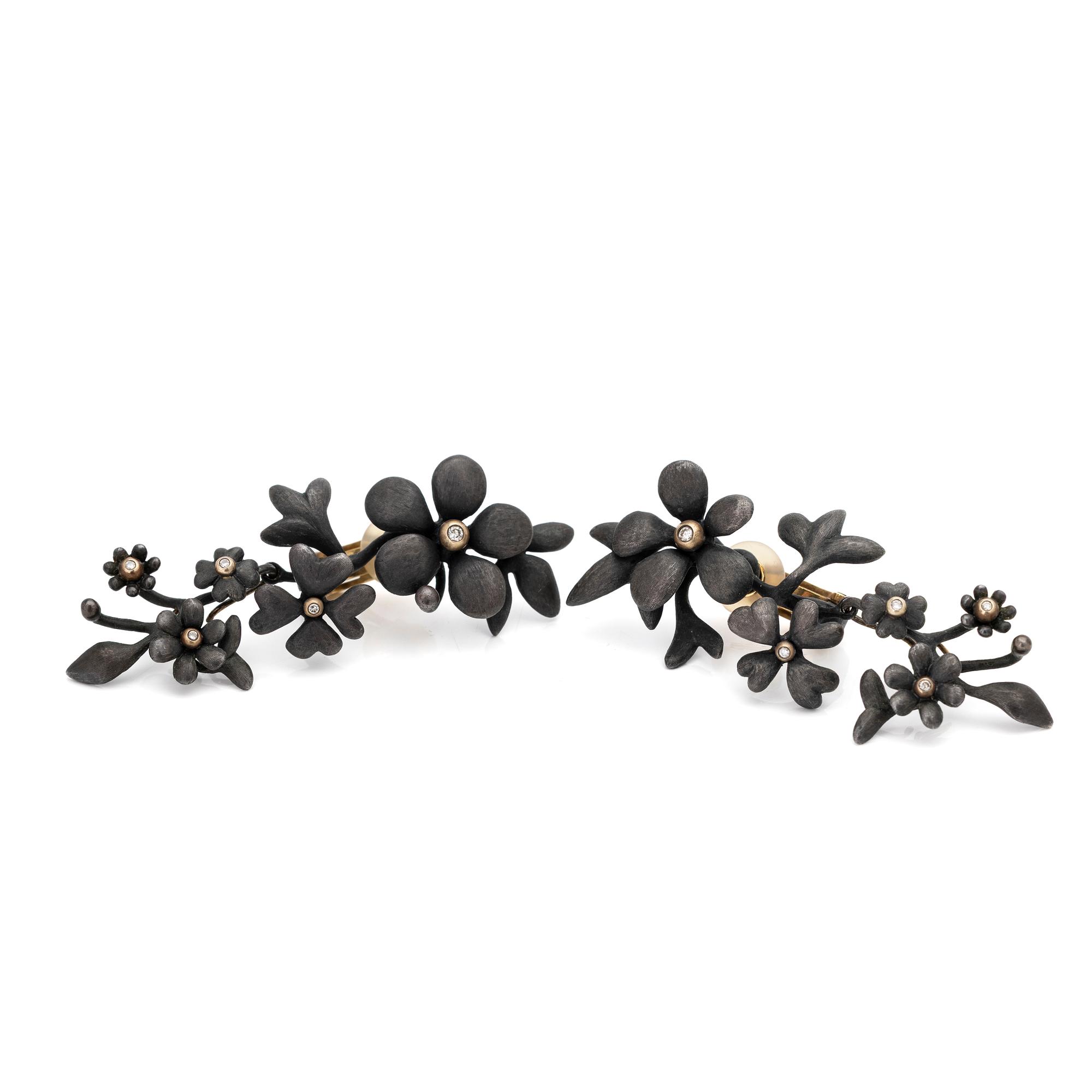 Ole Lynggaard, Earrings, a pair, "Forest", oxidised silver with red gold settings and brilliant-cut diamonds, with additional pendants.