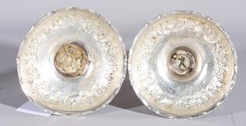 LJUSSTAKAR, ett par. Silver. Tenn & Silver AB, Göteborg 1948.