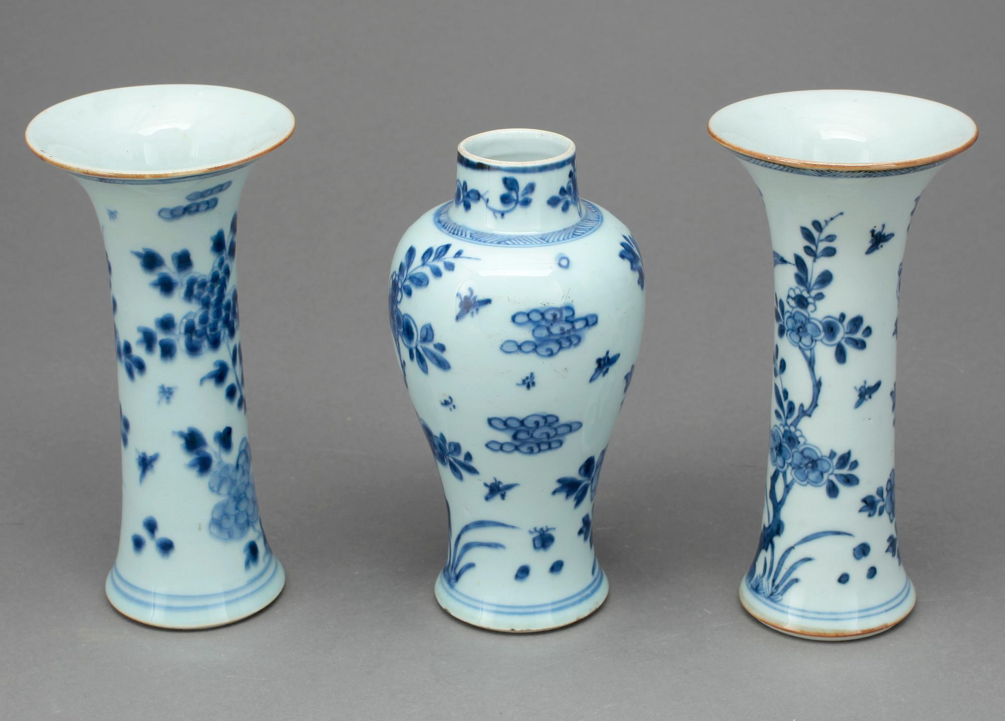 VASGARNITYR, 3 delar, porslin, Qianlong, Kina 1700-tal.