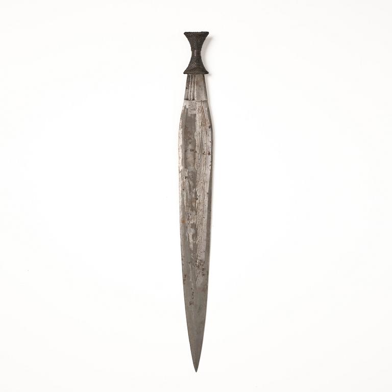 Sword Mambeli, Congo and folding knife Spain, 18th/19th century.