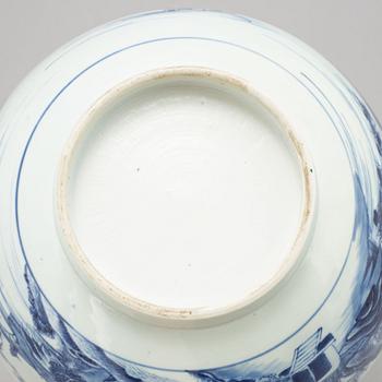 A blue and white punch bowl, Qing dynasty, Qianlong (1736-95).