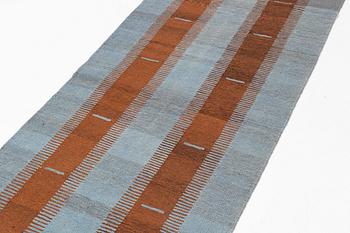 Gallerimatta Kelim, persisk, ca 295 x 93 cm.