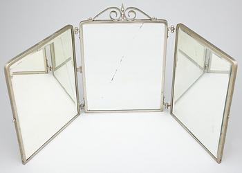 BORDSSPEGEL, vitmetall samt plastliknande material, 1900-talets mitt.