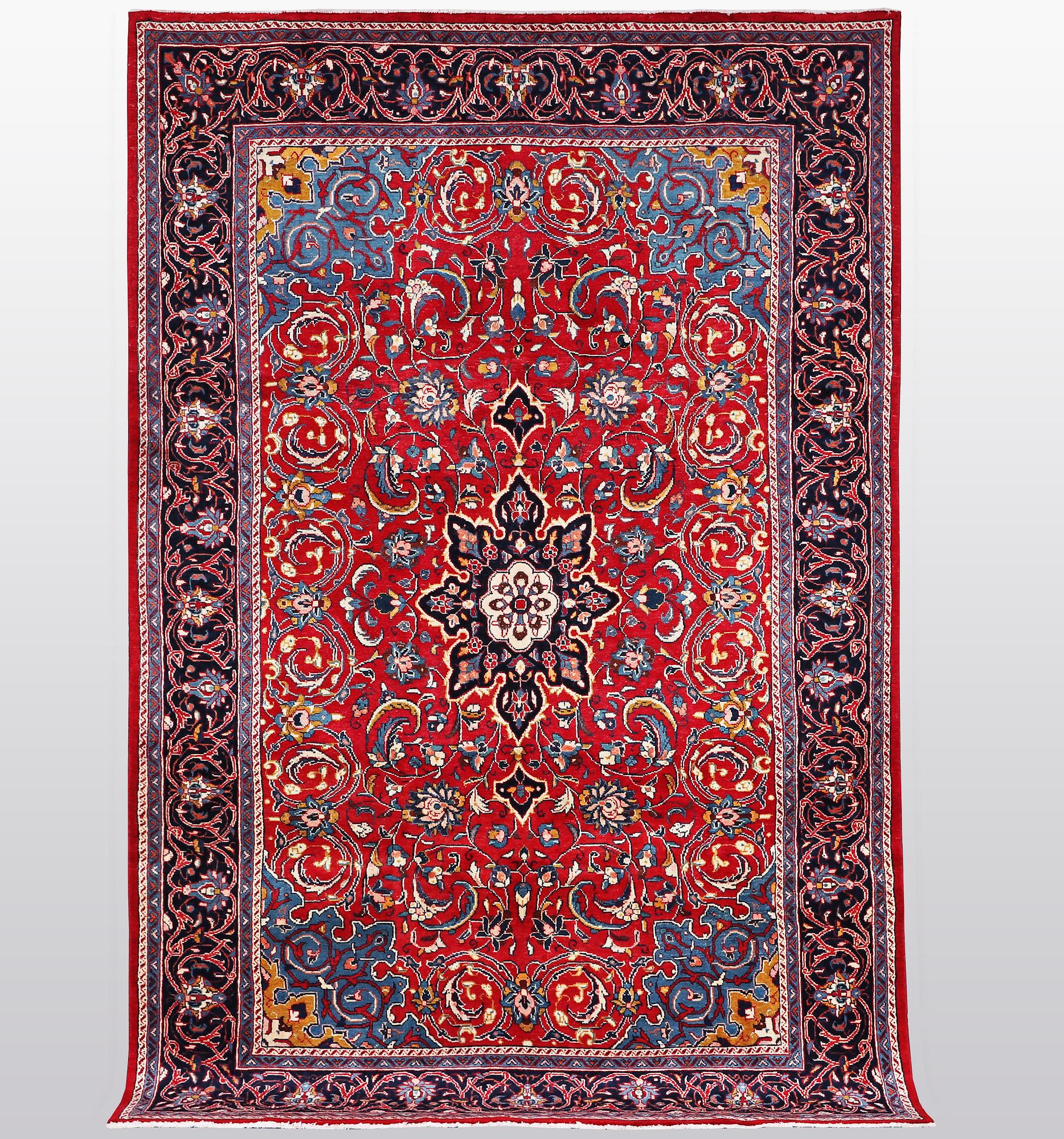 A carpet, Mahal, ca 337 x 207 cm.