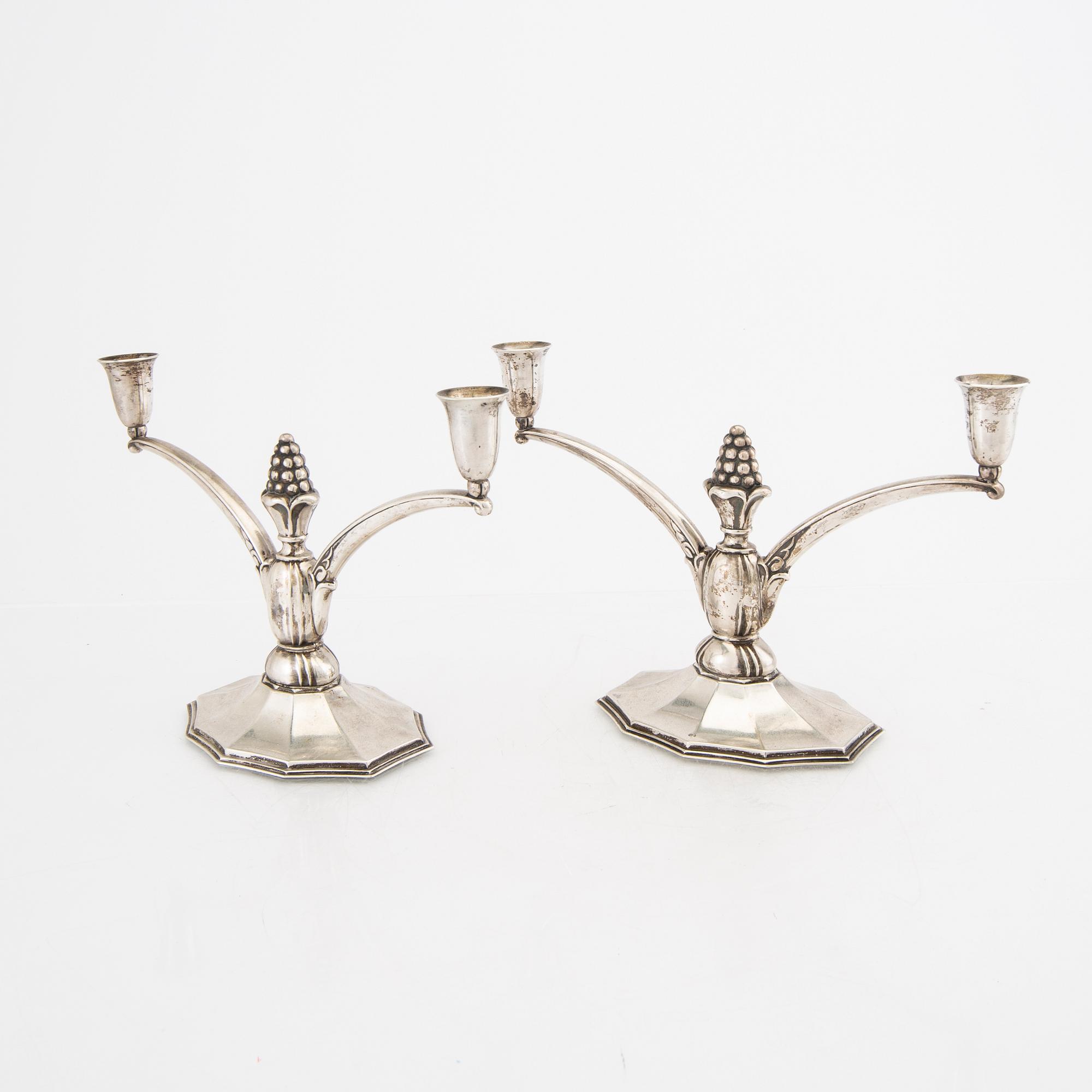 Kandelabrar ett par Jugend silver svenska importstämplar.