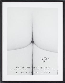 UTSTÄLLNINGSAFFISCH, offsettryck, signerad av Yoko Ono, Stockholm, 2004.