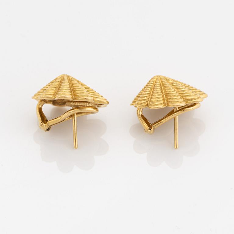 A pair of 18K gold Tiffany & Co earrings design Schlumberger.