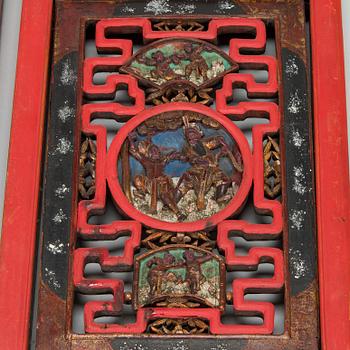 A pair of late Qing dynasty wooden panels, China, 19th/20th century.