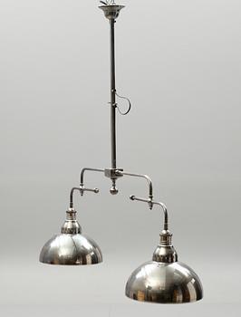 TAKLAMPA/BILJARDLAMPA, troligen Tyskland, 1900-tal. L 128, h 118.