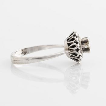 Ring, 18K white gold with diamonds.