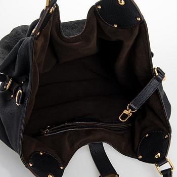 Louis Vuitton, "Mahina XL" laukku.