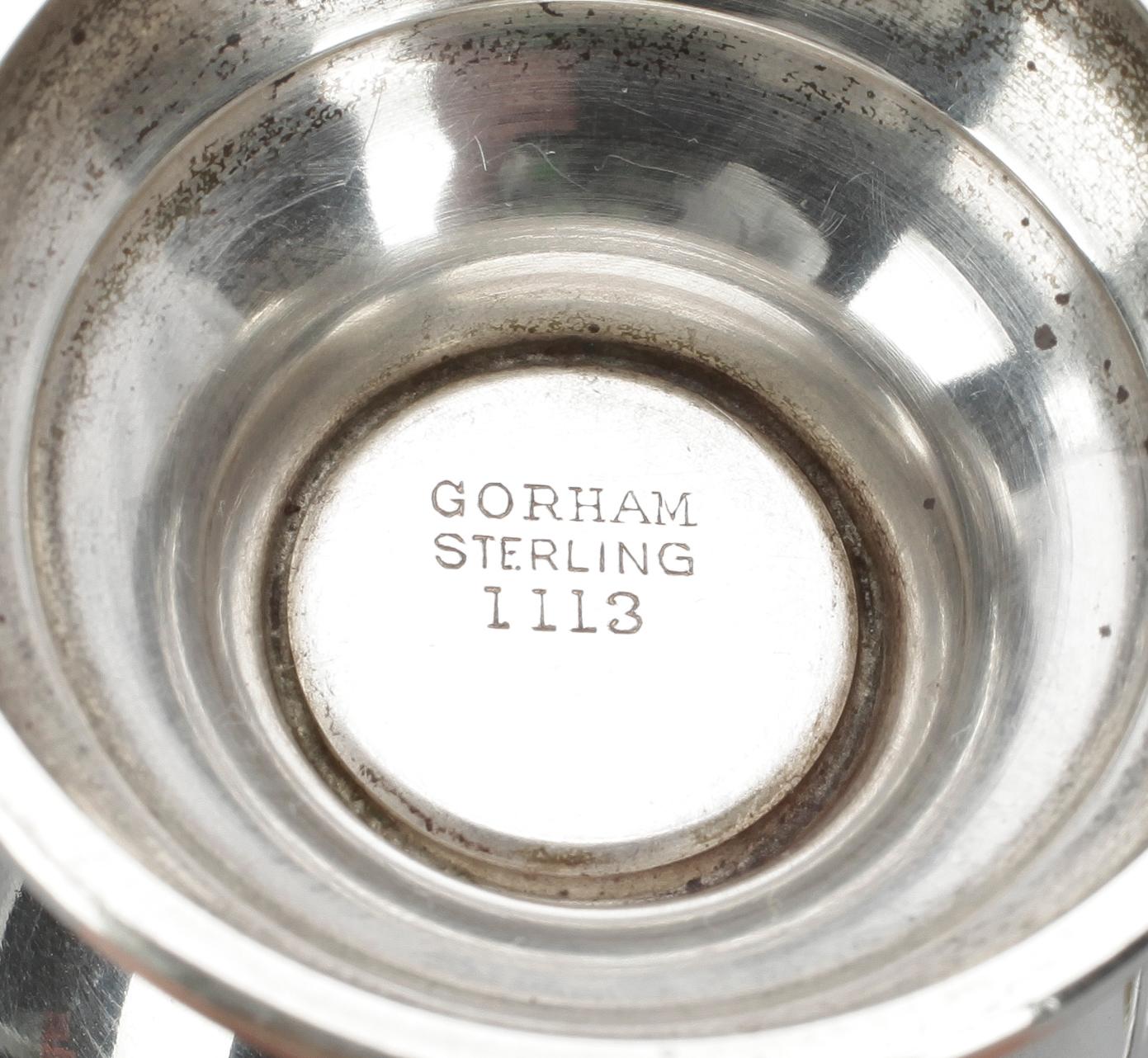 COASTER SAMT ett par STRÖARE, sterling silver, Storbritannien, 1900-talets andra hälft.