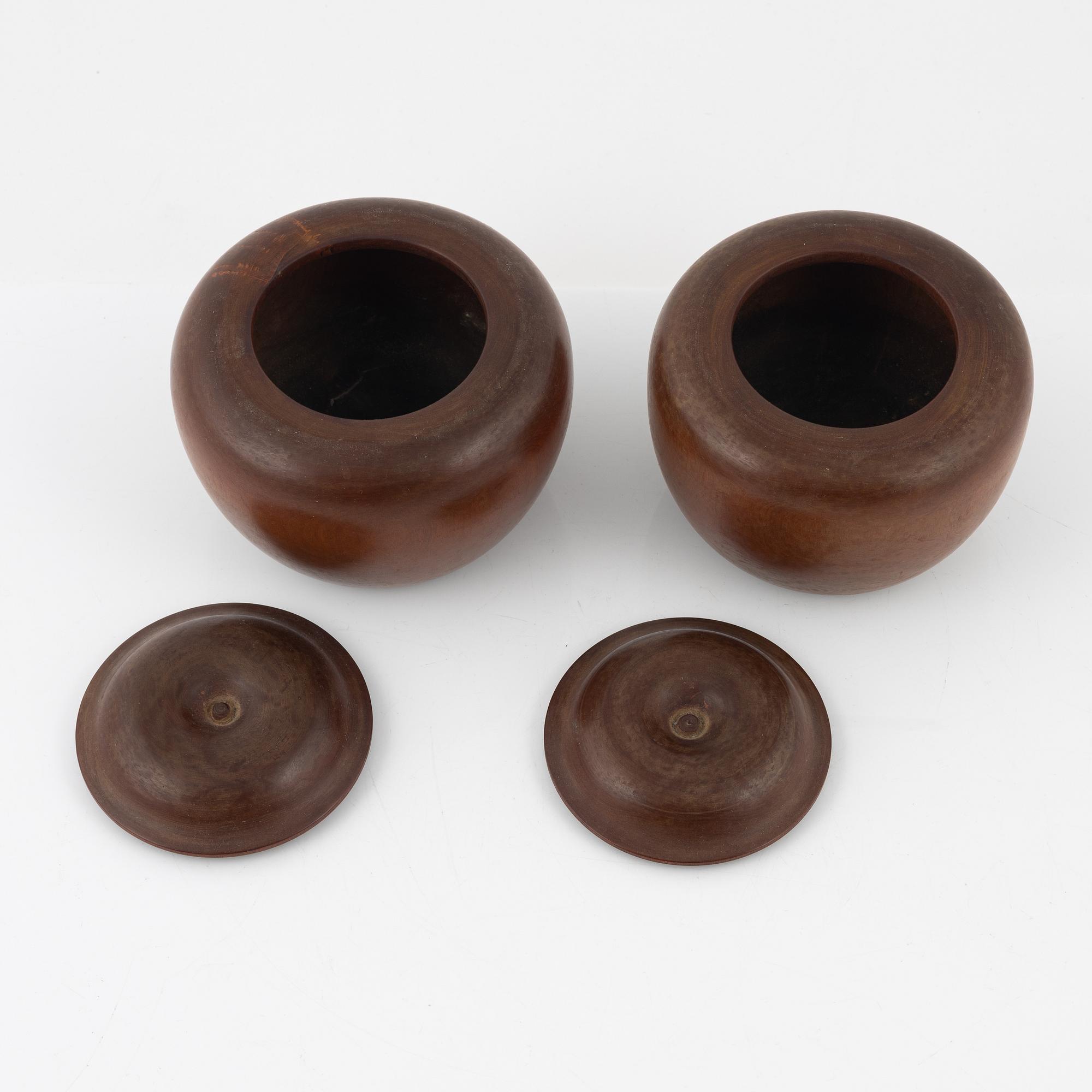A pair of Chinese wooden weiqi boxes with cover, 20th Century.