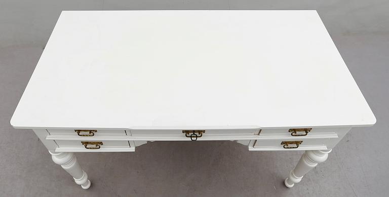 SKRIVBORD, sent 1900-tal.