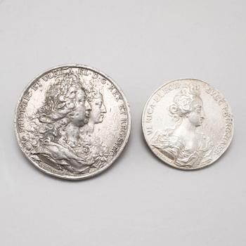 Two pewter medallions, 18th century.