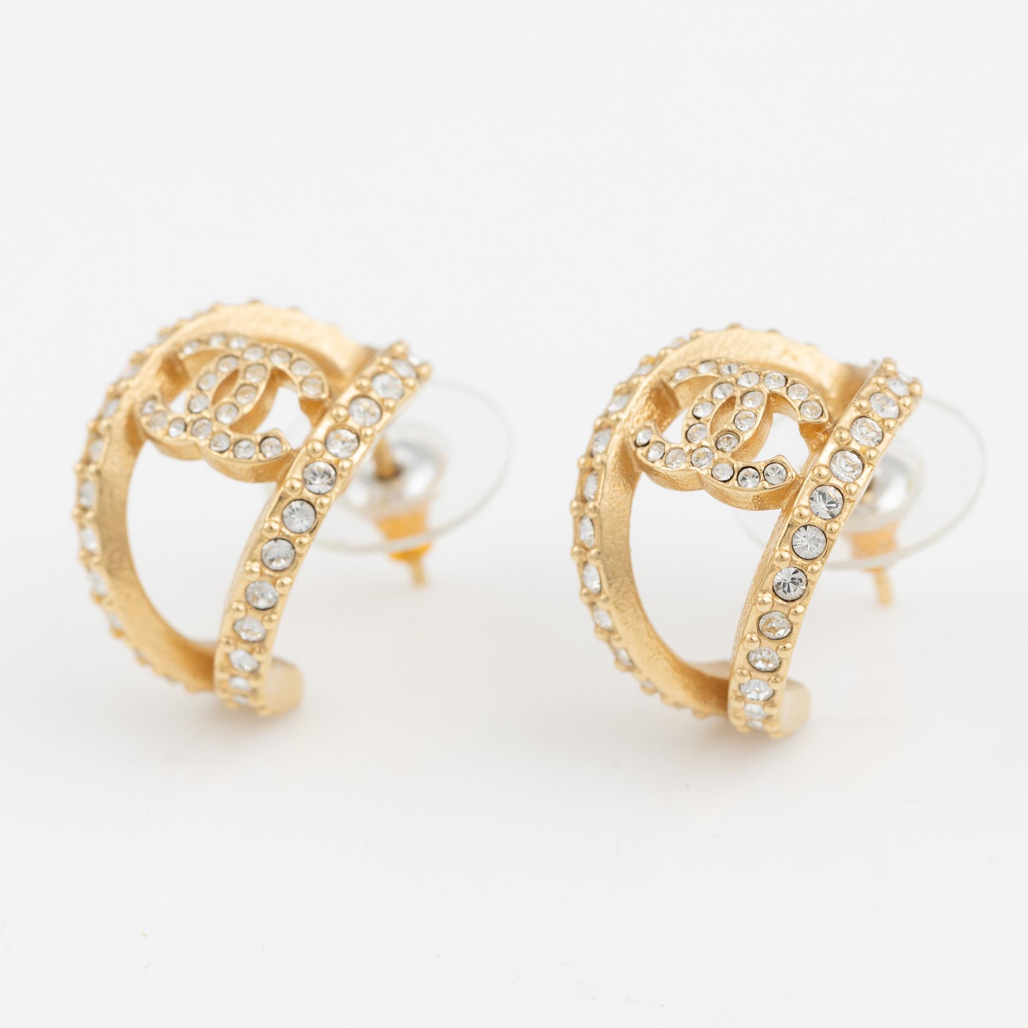 Chanel, a pair of earrings, 2022.