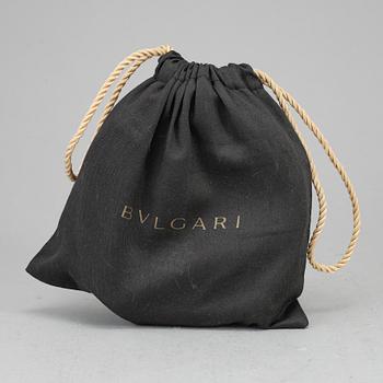 BULGARI, a black leather belt, size 110.